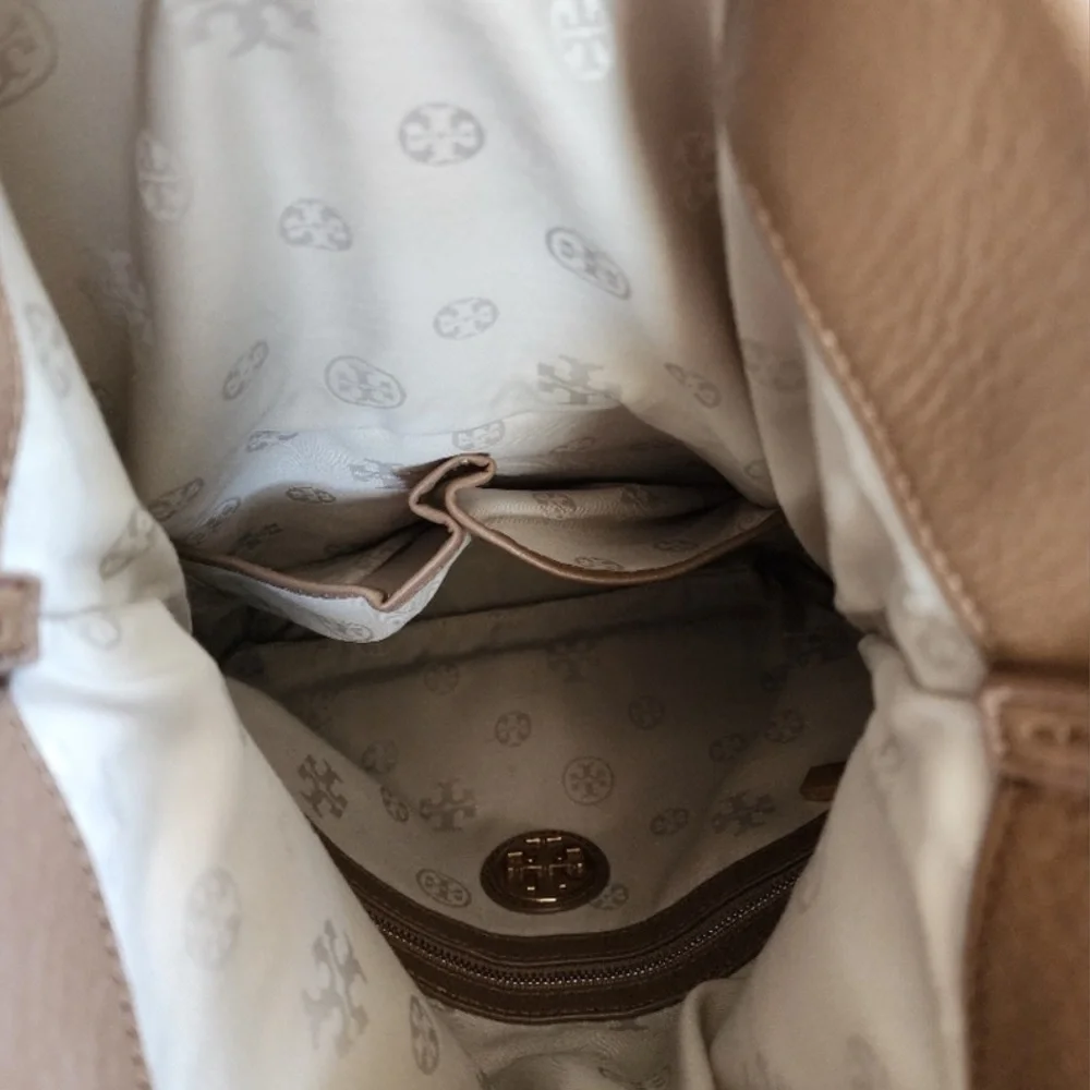 ❌JUNE BUYER APPRECIATION❌ Tory Burch 2 Way Clutch/Crossbody Bag - Picture 6 of 7